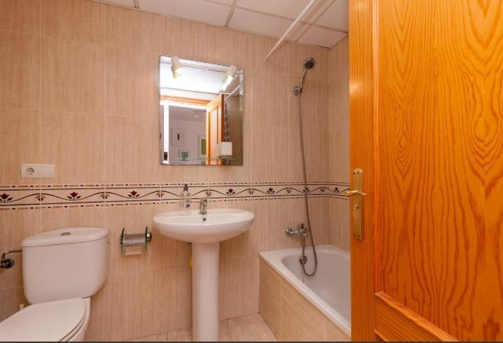 Apartamento En Playa De Burriana Rubarsal Nerja Exterior photo